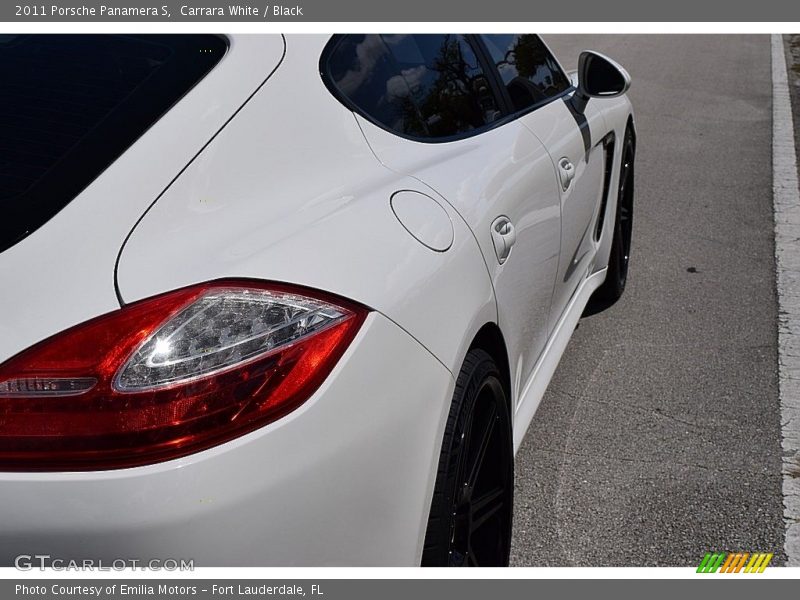 Carrara White / Black 2011 Porsche Panamera S