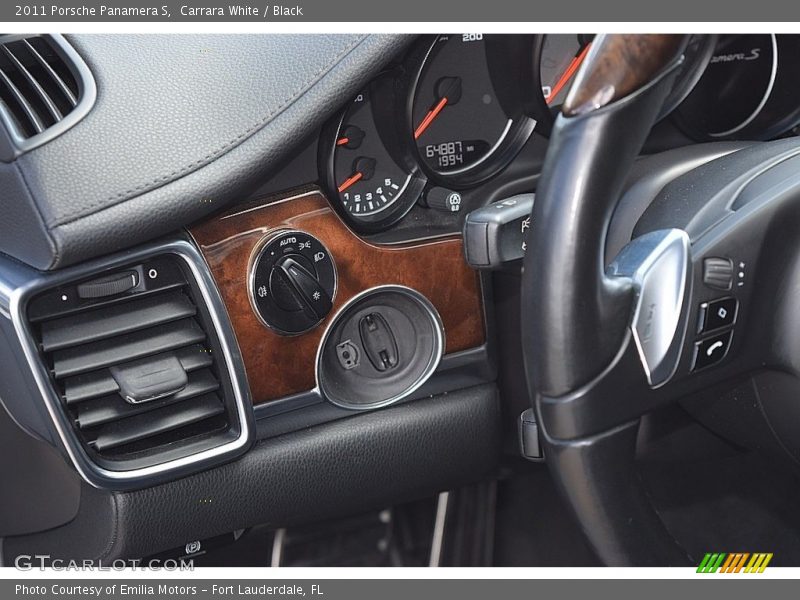 Carrara White / Black 2011 Porsche Panamera S