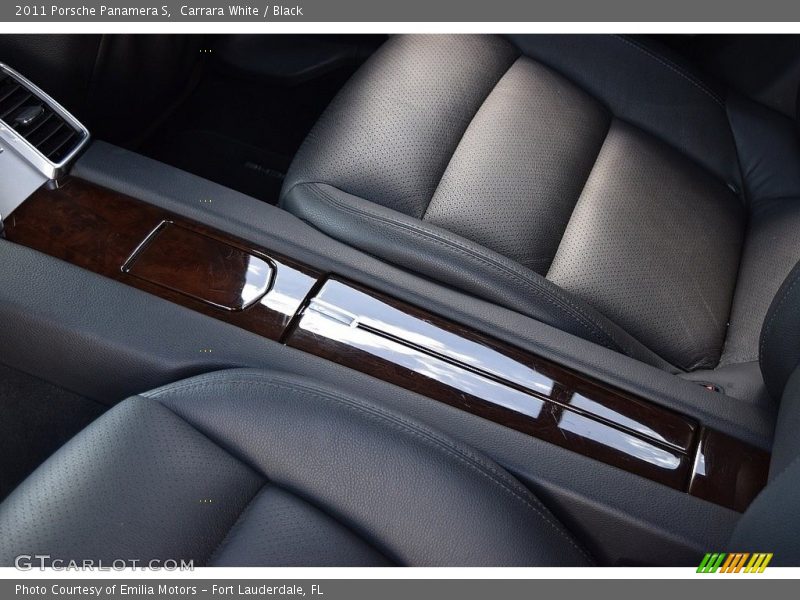 Carrara White / Black 2011 Porsche Panamera S