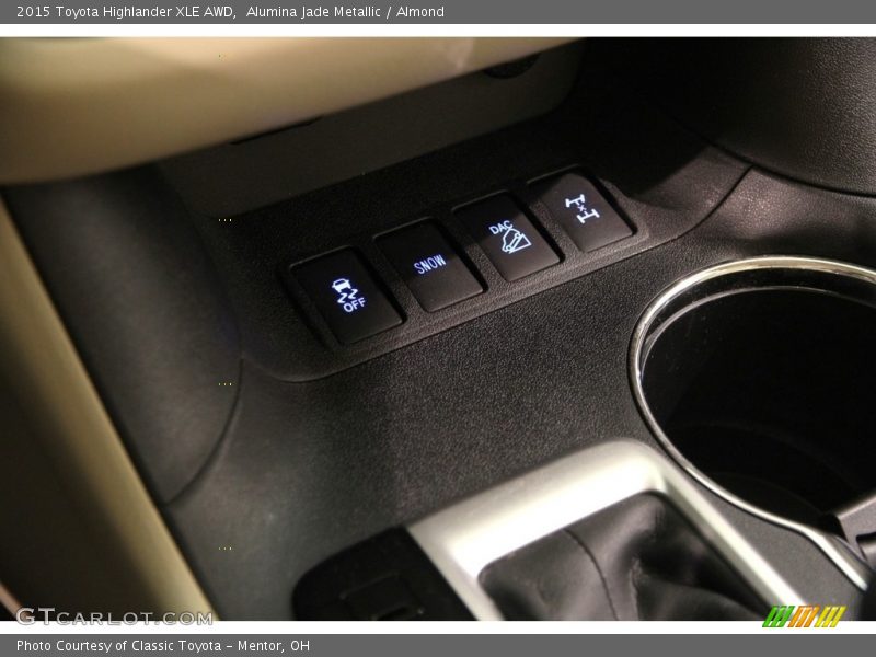 Alumina Jade Metallic / Almond 2015 Toyota Highlander XLE AWD