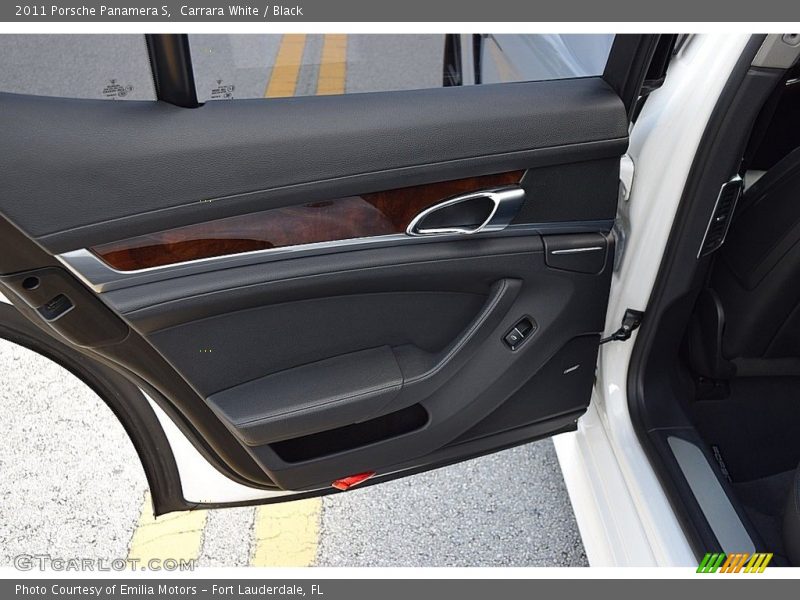 Carrara White / Black 2011 Porsche Panamera S