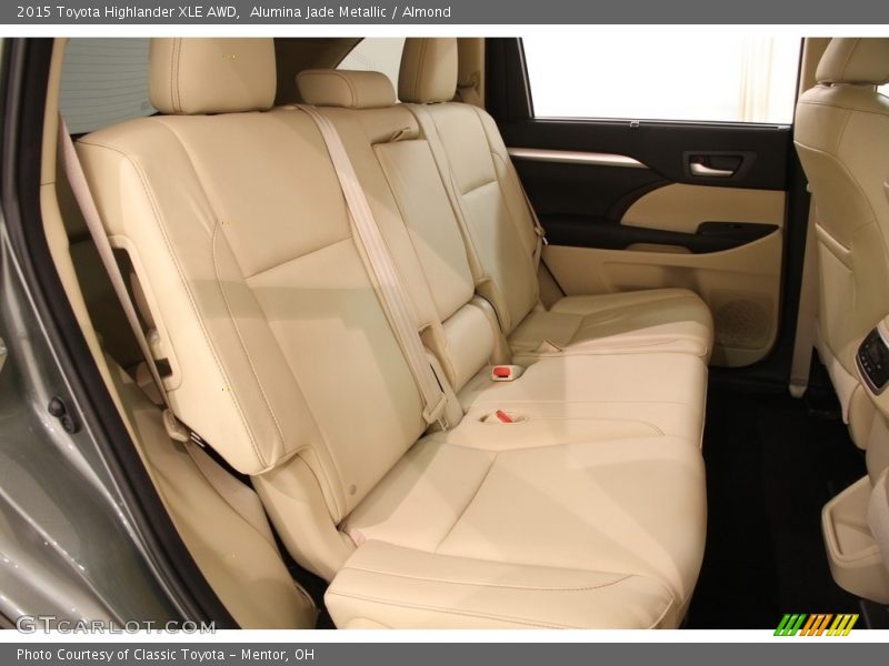 Alumina Jade Metallic / Almond 2015 Toyota Highlander XLE AWD