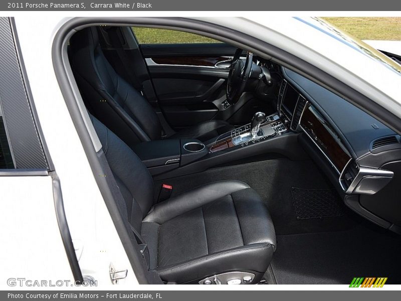 Carrara White / Black 2011 Porsche Panamera S