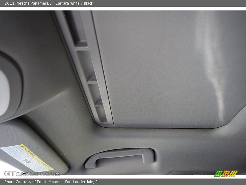 Carrara White / Black 2011 Porsche Panamera S