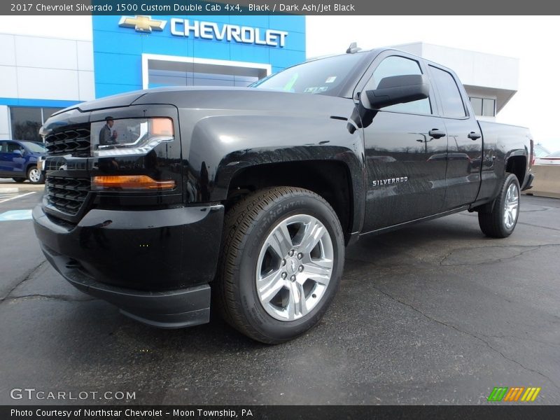 Black / Dark Ash/Jet Black 2017 Chevrolet Silverado 1500 Custom Double Cab 4x4