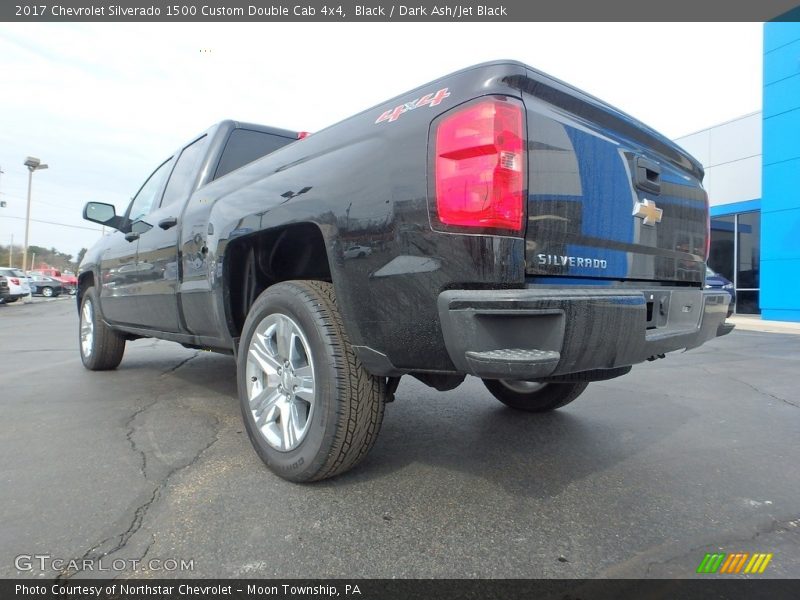 Black / Dark Ash/Jet Black 2017 Chevrolet Silverado 1500 Custom Double Cab 4x4