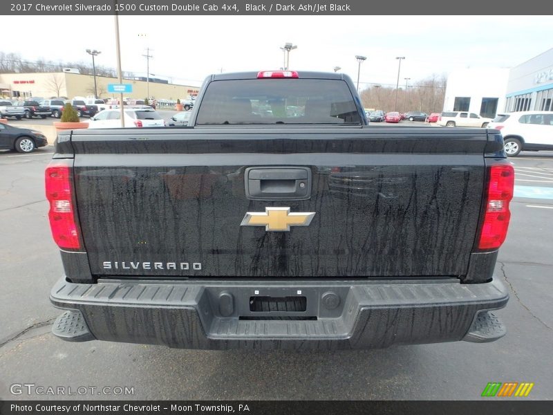 Black / Dark Ash/Jet Black 2017 Chevrolet Silverado 1500 Custom Double Cab 4x4