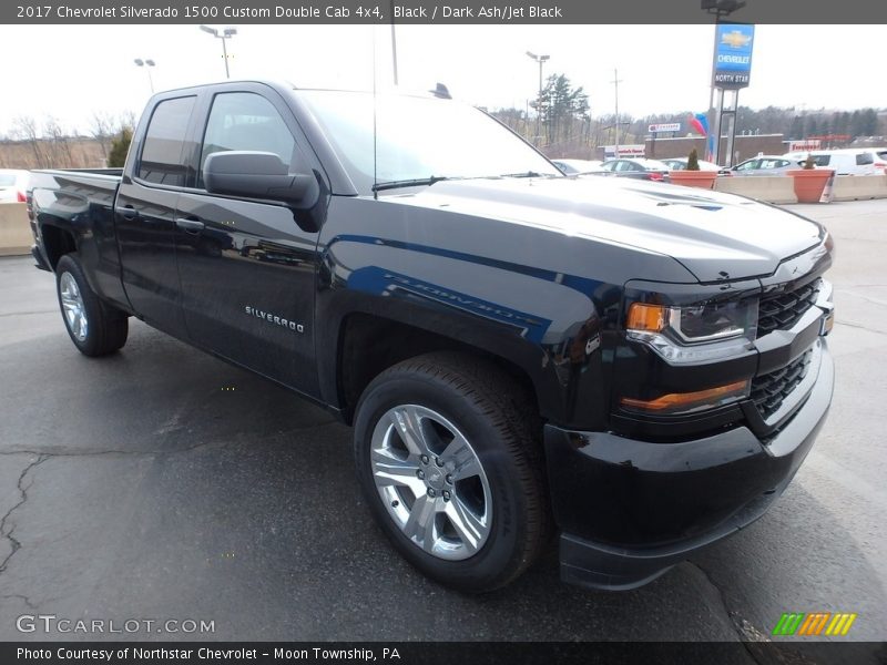 Black / Dark Ash/Jet Black 2017 Chevrolet Silverado 1500 Custom Double Cab 4x4