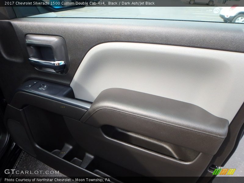 Black / Dark Ash/Jet Black 2017 Chevrolet Silverado 1500 Custom Double Cab 4x4
