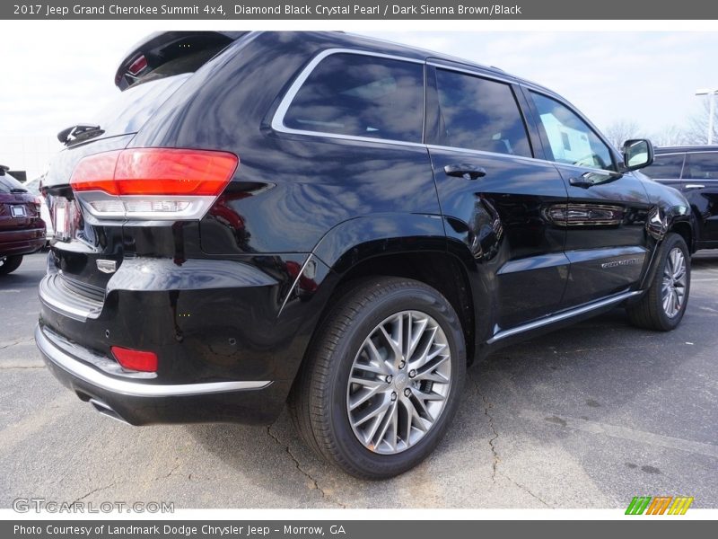 Diamond Black Crystal Pearl / Dark Sienna Brown/Black 2017 Jeep Grand Cherokee Summit 4x4