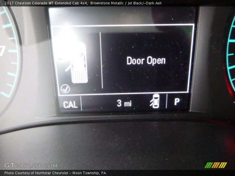 Brownstone Metallic / Jet Black/­Dark Ash 2017 Chevrolet Colorado WT Extended Cab 4x4