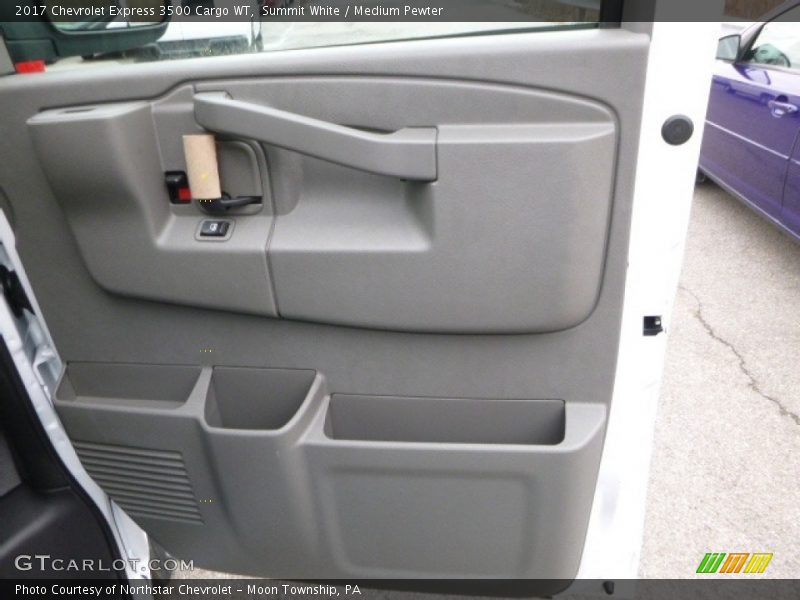 Summit White / Medium Pewter 2017 Chevrolet Express 3500 Cargo WT