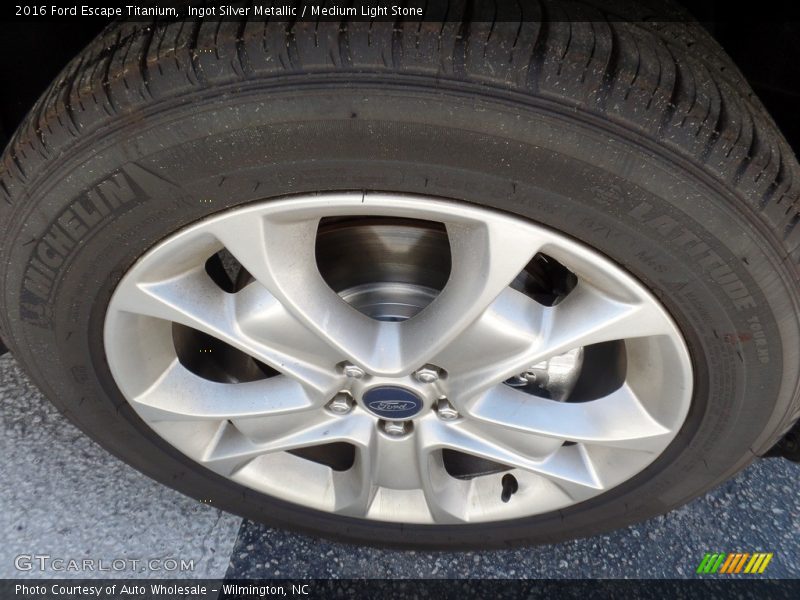 Ingot Silver Metallic / Medium Light Stone 2016 Ford Escape Titanium