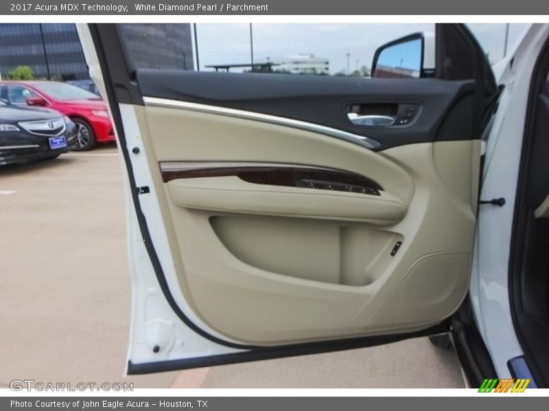 White Diamond Pearl / Parchment 2017 Acura MDX Technology