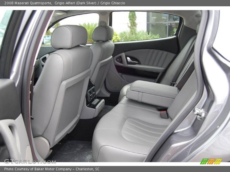 Grigio Alfieri (Dark Silver) / Grigio Ghiaccio 2008 Maserati Quattroporte