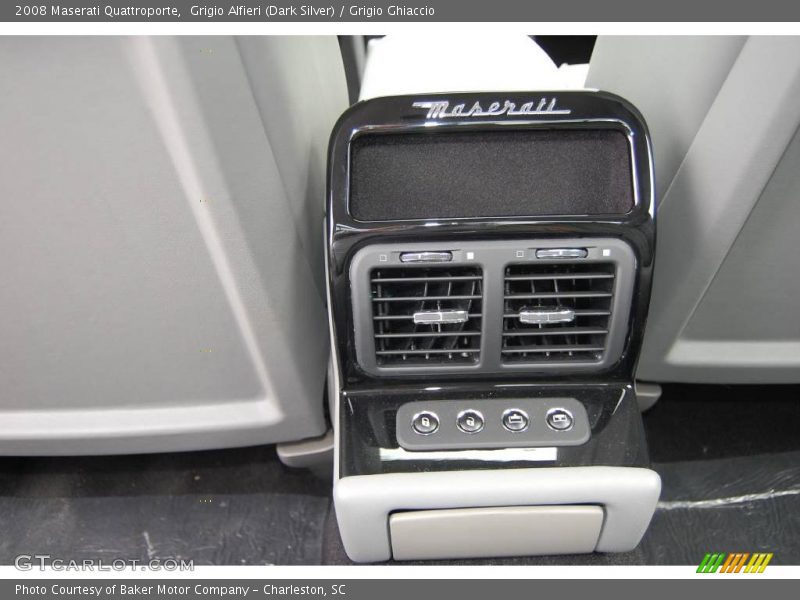 Grigio Alfieri (Dark Silver) / Grigio Ghiaccio 2008 Maserati Quattroporte
