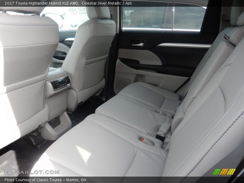 Celestial Silver Metallic / Ash 2017 Toyota Highlander Hybrid XLE AWD