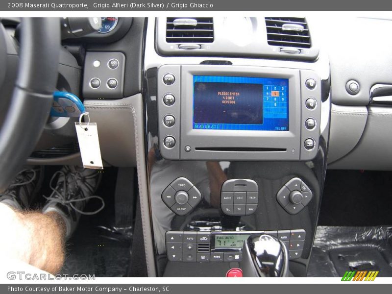 Grigio Alfieri (Dark Silver) / Grigio Ghiaccio 2008 Maserati Quattroporte