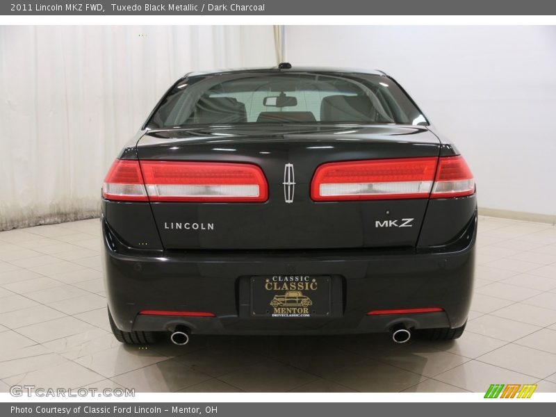 Tuxedo Black Metallic / Dark Charcoal 2011 Lincoln MKZ FWD