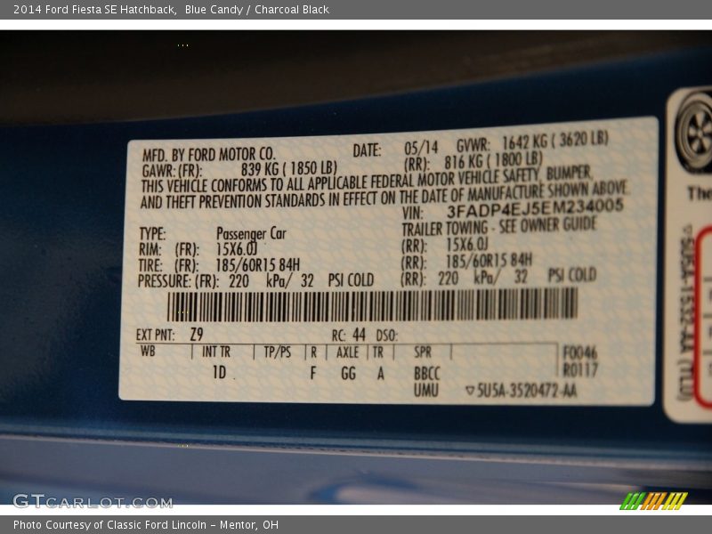 Blue Candy / Charcoal Black 2014 Ford Fiesta SE Hatchback