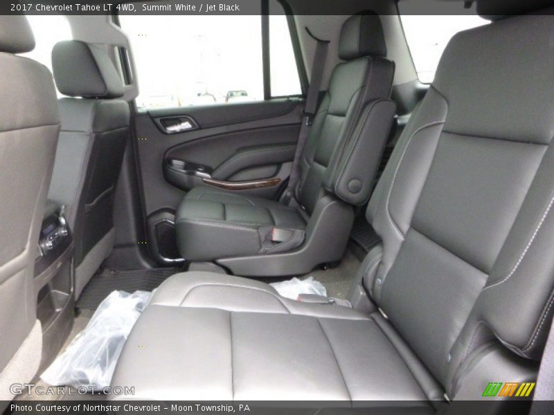 Summit White / Jet Black 2017 Chevrolet Tahoe LT 4WD