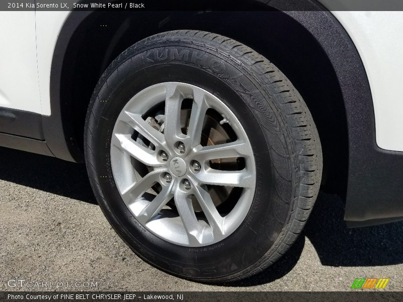 Snow White Pearl / Black 2014 Kia Sorento LX