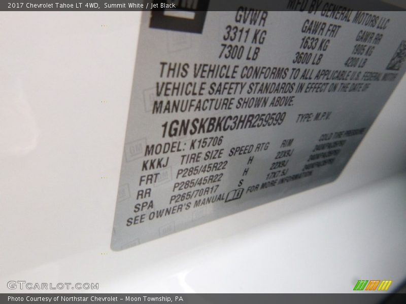 Summit White / Jet Black 2017 Chevrolet Tahoe LT 4WD