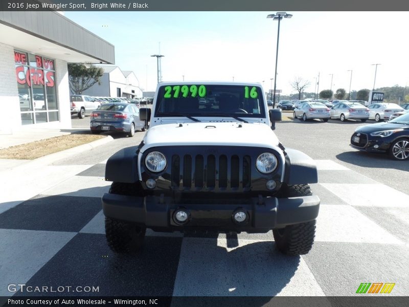 Bright White / Black 2016 Jeep Wrangler Sport