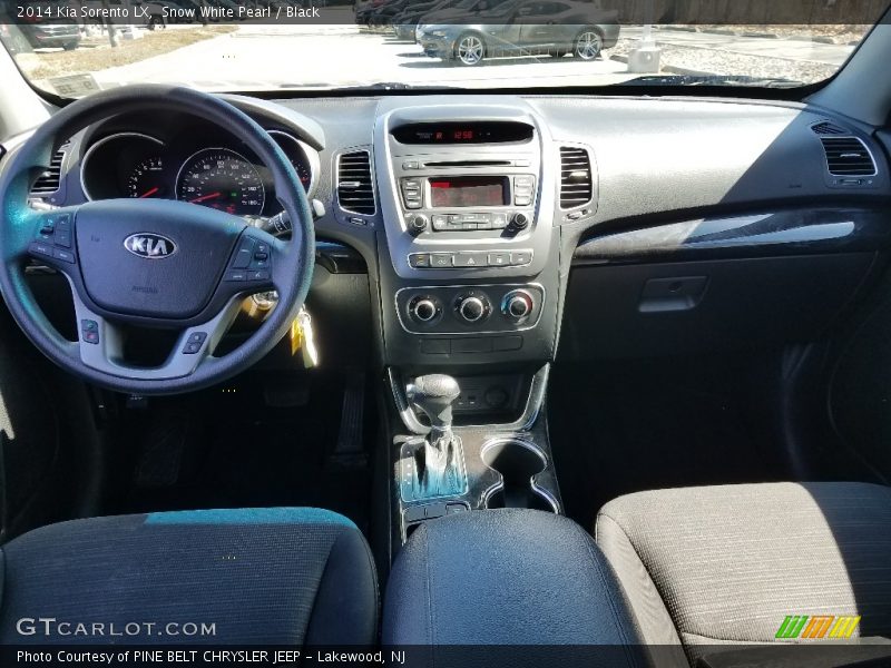 Snow White Pearl / Black 2014 Kia Sorento LX