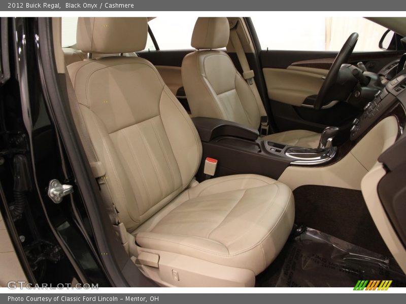 Black Onyx / Cashmere 2012 Buick Regal