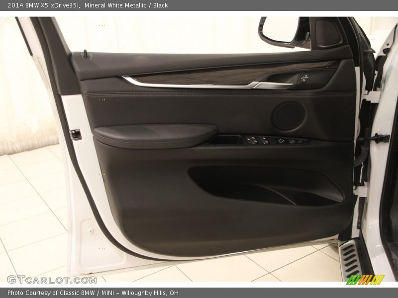 Mineral White Metallic / Black 2014 BMW X5 xDrive35i