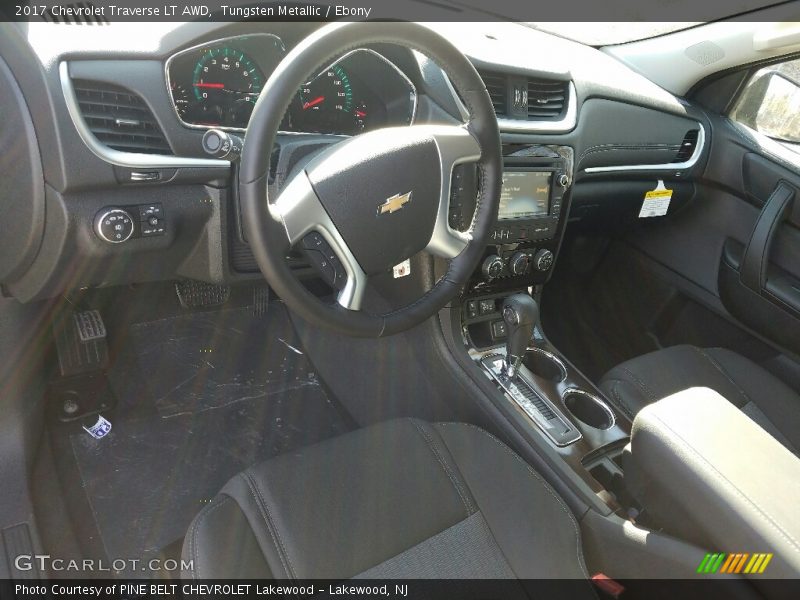 Tungsten Metallic / Ebony 2017 Chevrolet Traverse LT AWD