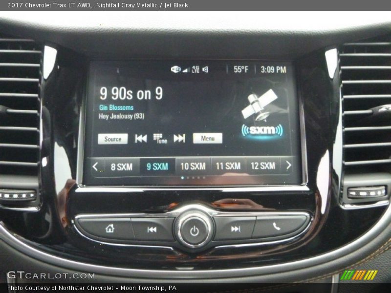 Nightfall Gray Metallic / Jet Black 2017 Chevrolet Trax LT AWD