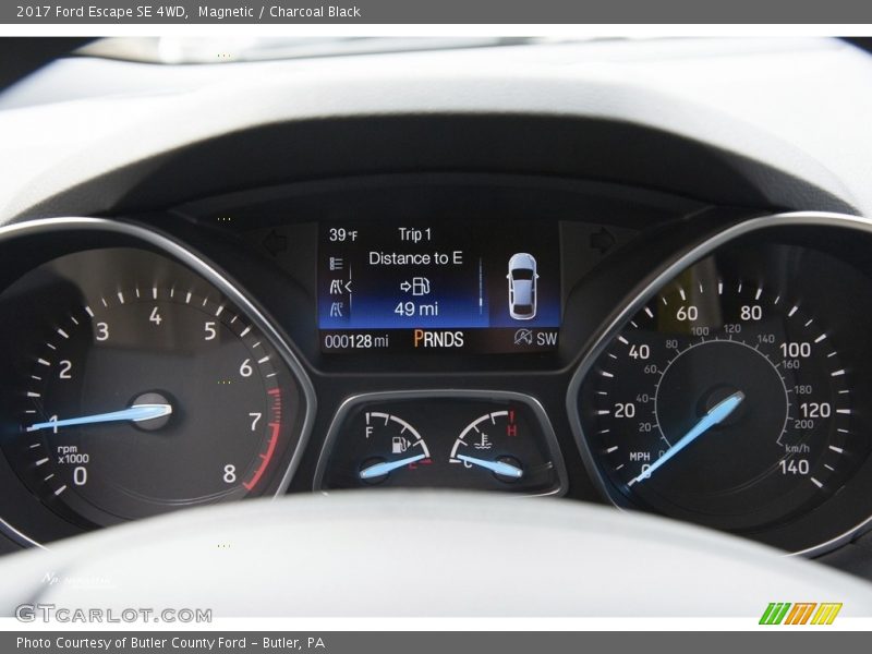 Magnetic / Charcoal Black 2017 Ford Escape SE 4WD