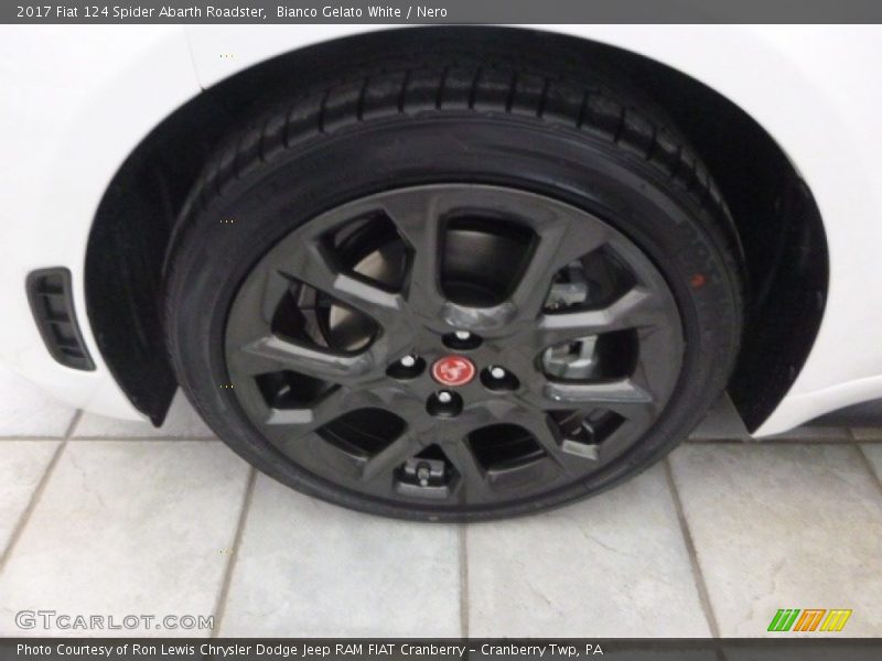 Bianco Gelato White / Nero 2017 Fiat 124 Spider Abarth Roadster
