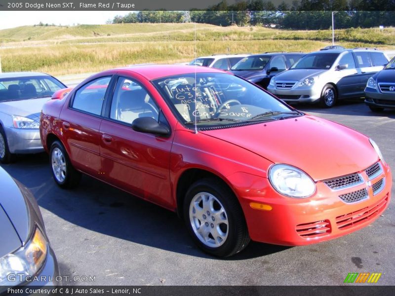 Flame Red / Taupe 2005 Dodge Neon SXT