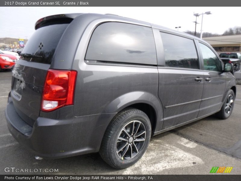 Granite / Black 2017 Dodge Grand Caravan SE