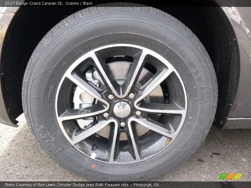 Granite / Black 2017 Dodge Grand Caravan SE