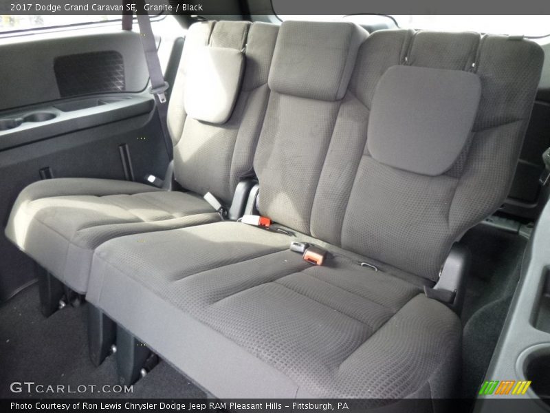 Granite / Black 2017 Dodge Grand Caravan SE