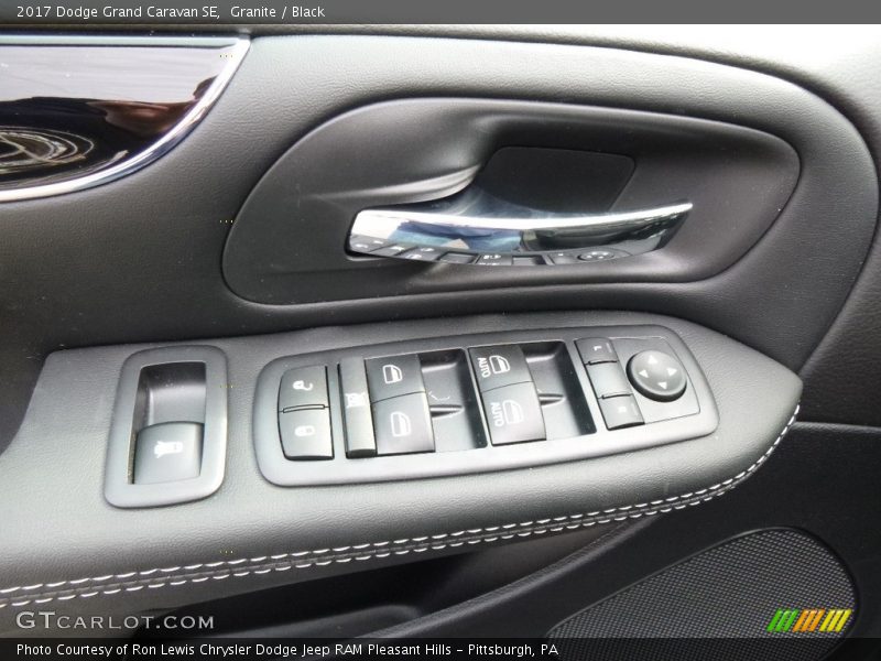 Granite / Black 2017 Dodge Grand Caravan SE