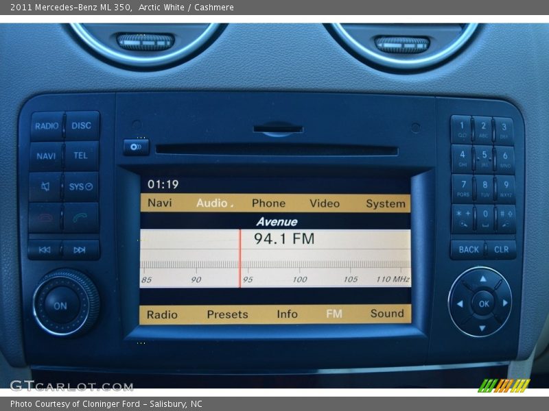 Arctic White / Cashmere 2011 Mercedes-Benz ML 350