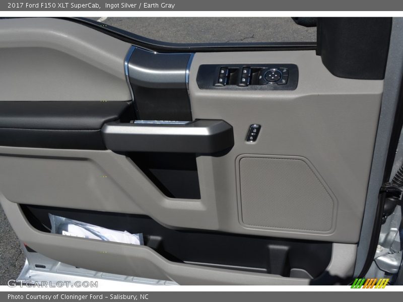 Ingot Silver / Earth Gray 2017 Ford F150 XLT SuperCab