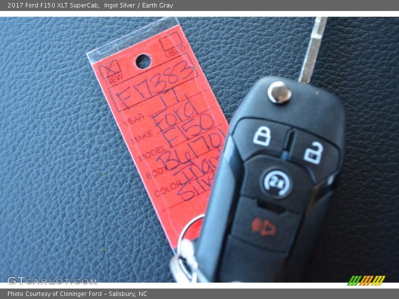 Ingot Silver / Earth Gray 2017 Ford F150 XLT SuperCab