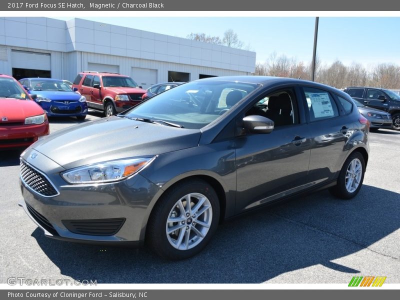  2017 Focus SE Hatch Magnetic