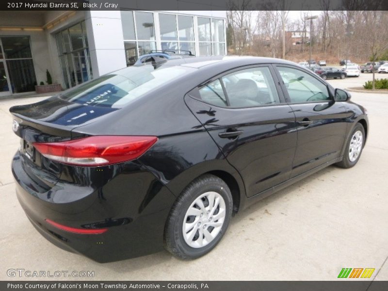 Black / Gray 2017 Hyundai Elantra SE