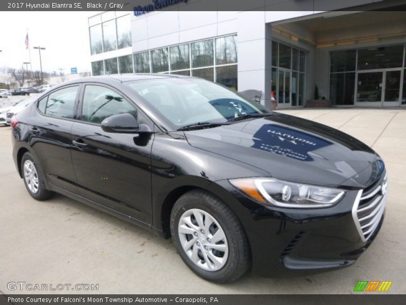 Black / Gray 2017 Hyundai Elantra SE