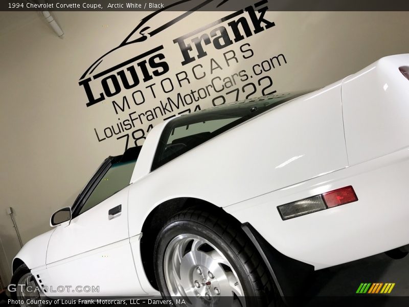 Arctic White / Black 1994 Chevrolet Corvette Coupe