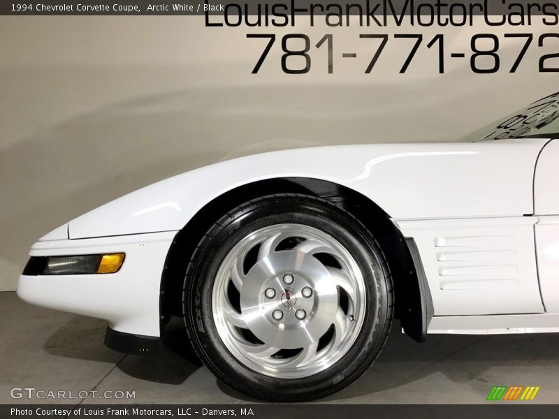 Arctic White / Black 1994 Chevrolet Corvette Coupe