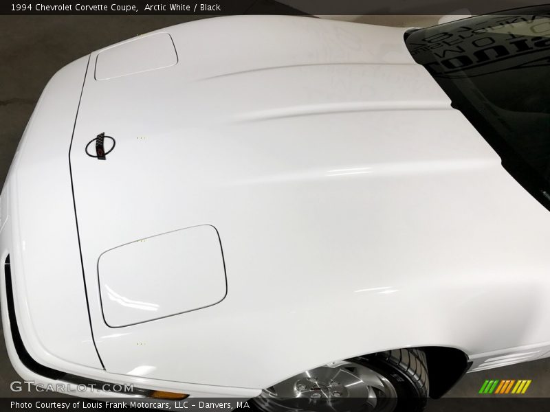 Arctic White / Black 1994 Chevrolet Corvette Coupe
