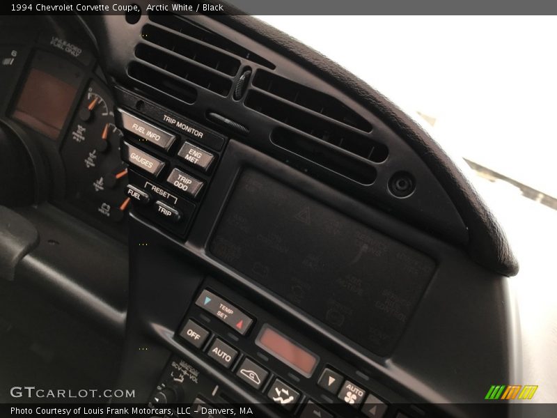 Arctic White / Black 1994 Chevrolet Corvette Coupe